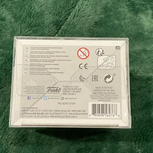 Funko Venom Poison Captain America Pop! Vinyl - White, Black, Blue, Red - Picture 6 of 6